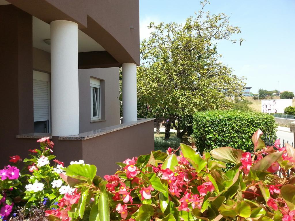 Apartments Ema Pula Exterior photo