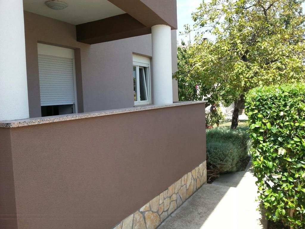 Apartments Ema Pula Exterior photo